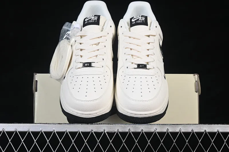 All categories Nk Air Force 1 Air Force series Nk Air Force 1 Low Air Force low-top Nike Air Force 1'07 Low joint model Air Force 1 low-top casual sneakers MM3399-811